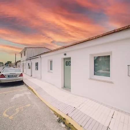 Casa Playa Sinas Feriehus
